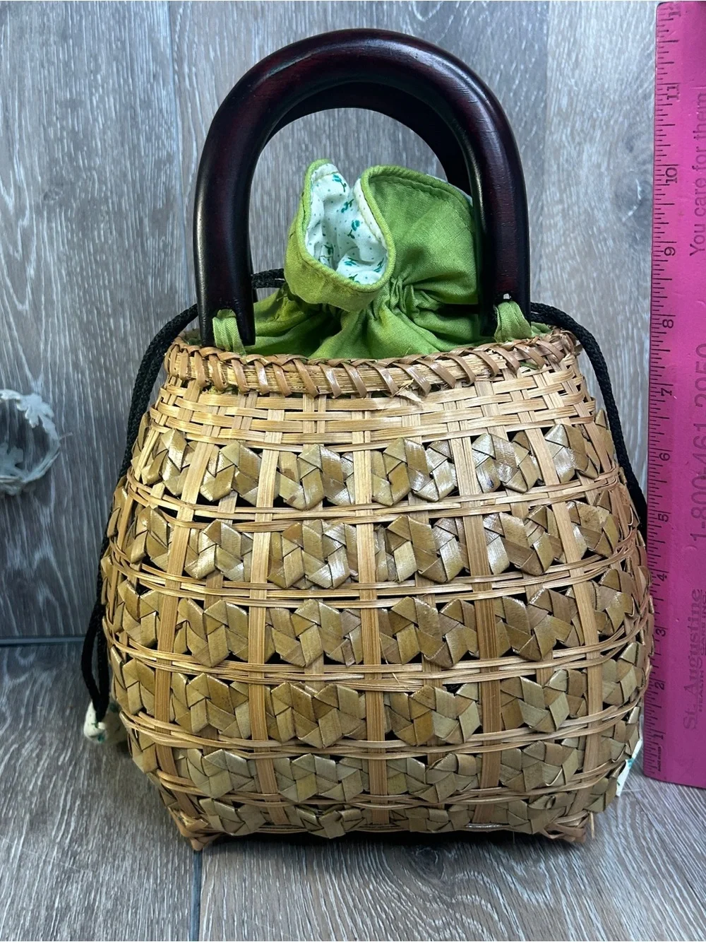 Vintage Straw Basket Handbag Wood Handle Drawstring Floral Lined Boho Beach Tote